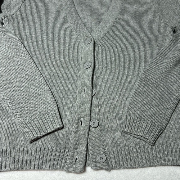 New without tags, Brandy Melville, Gray Cardigan - Picture 4 of 10